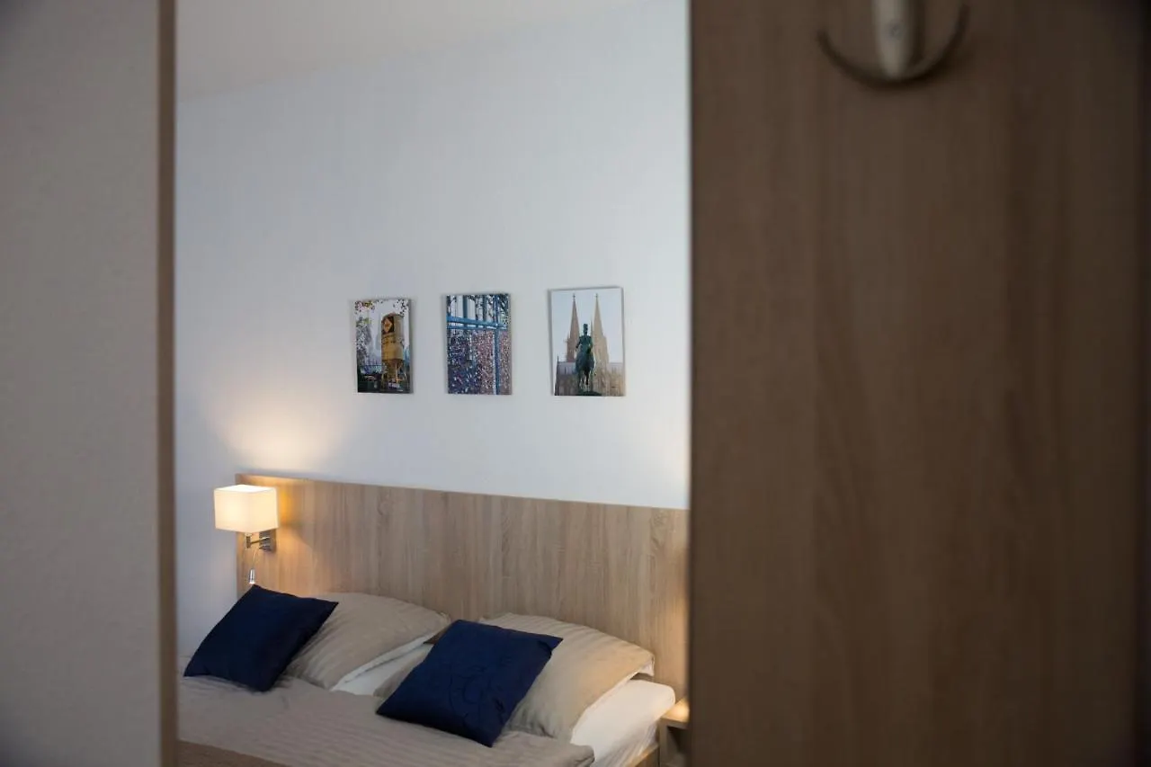 ***  Hotel Pilar Garni Kolonia Niemcy